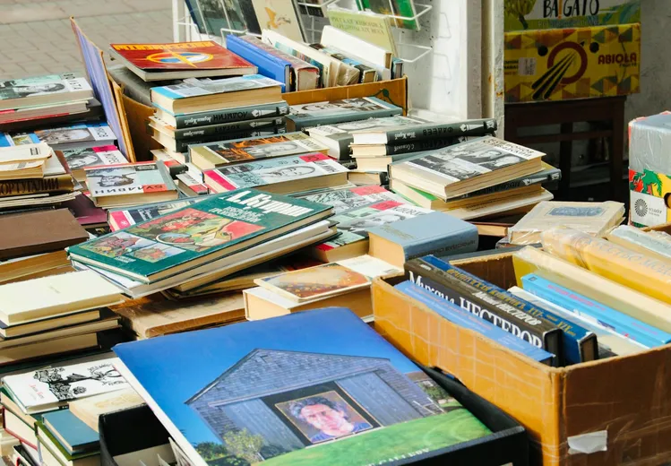 Att köpa böcker begagnat – hållbart, billigt och charmigt